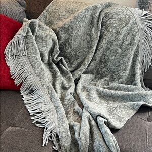 Elegant Gray Fringe Throw Blanket